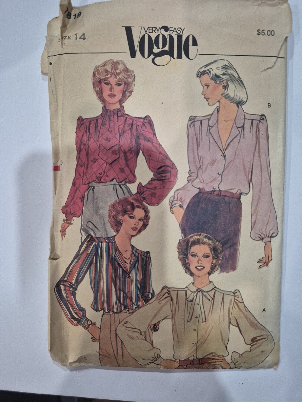 Vintage Vogue Sewing Pattern Size 14 Loose Fitting Blouse & Tie
